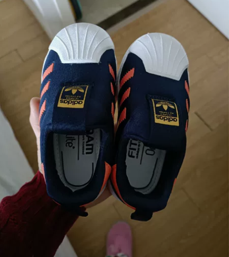 阿迪贝壳鞋内长13.5,全新就家里试穿了一...