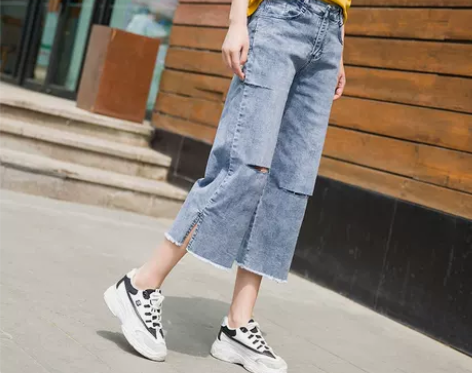 初恋裤女学生大码直筒裤子破洞牛仔裤胖mm宽...