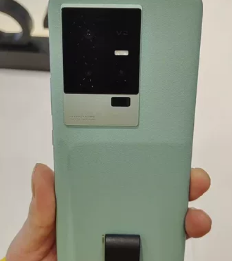 vivo iQOO 11 12GB+256...