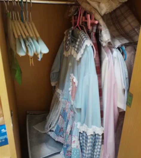 转让女生宿舍不要的衣服随机发！      ...