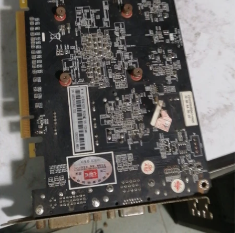 自用七彩虹GT630-灵动鲨-1GD3显卡...