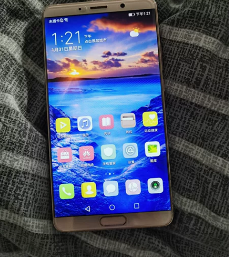 华为mate10 ，4+64G自用 购于1...