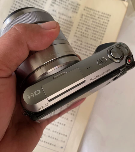 索尼小单反 NEX1C3 功能完好。 出去...