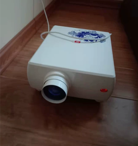 纽曼NM-PH01B投影仪，带包装，想要的...