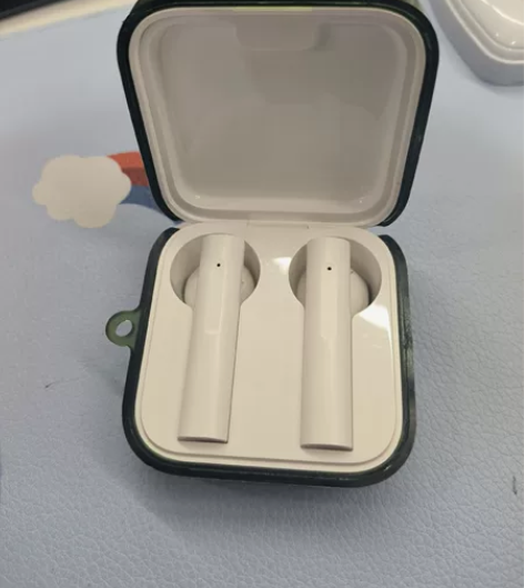 小米air2se，功能全部正常，续航也是正...