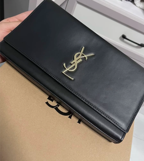 YSL圣罗兰 女士 手拿包哑光皮面 轻度使...