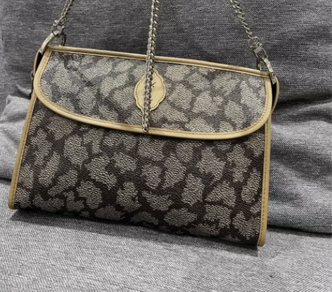 ysl雪豹老花腋下手拿包，可自己加环加肩带...