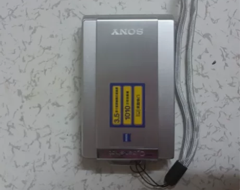 索尼DSC-T300   挺新的  我自己...