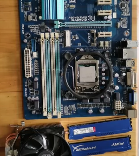 CPU 1230V2，主板技嘉B75-D3...