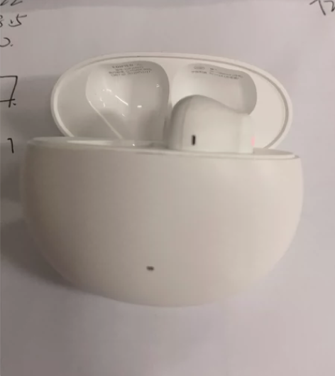 漫步者x2，充电仓右耳，自己买的半年不到，...