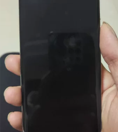 出一只自用魅族18pro白色，8+128 ...