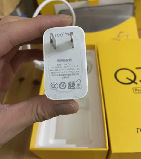 真我realmeQ2/Q3原装30w充电器...