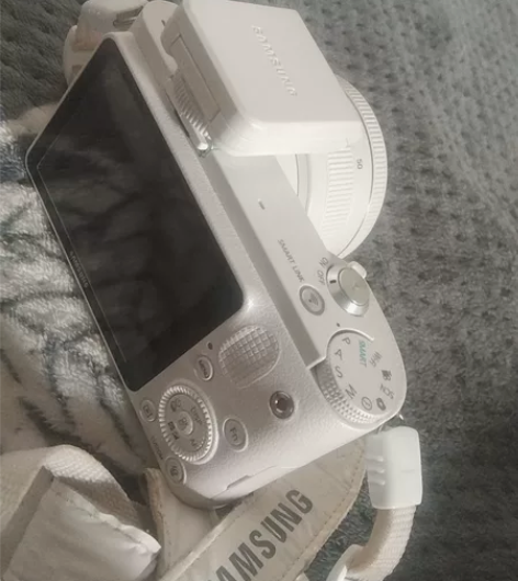 三星NX1000微单,无磕无碰。二手产品不...