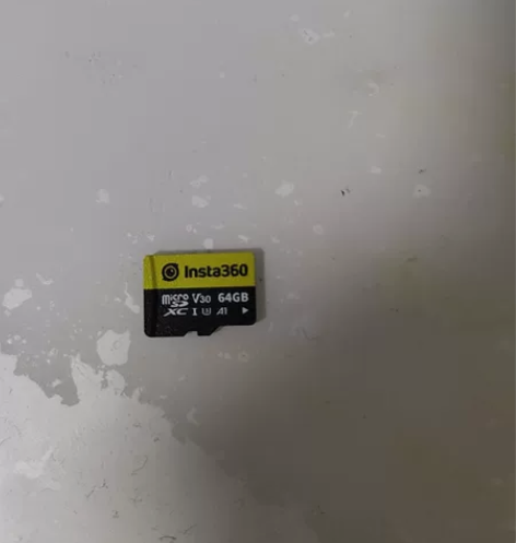 Insta360全新未使用 64G原装高速...