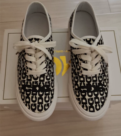 全新  38码米色 小香风布面皮里低帮帆布...