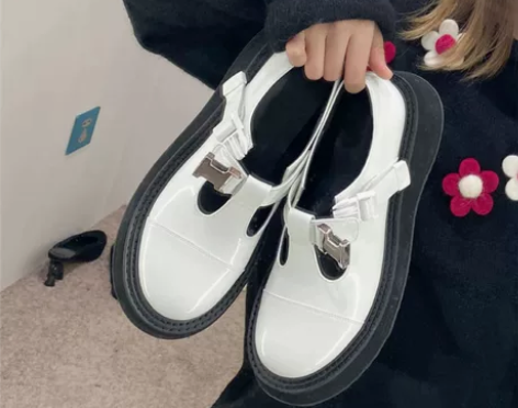 2022春夏新款复古玛丽珍鞋女厚底增高小皮...