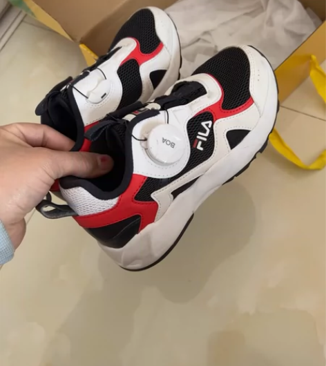 正品fila 斐乐儿童鞋，几乎全新，29码...