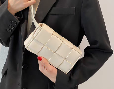 转卖高级感小包包女夏2021新款时尚绿色编...