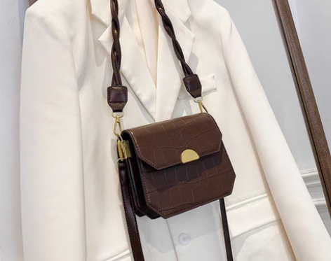 转卖高级感包包女2021新款潮百搭小众单肩...