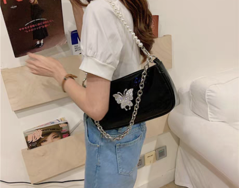 转卖小众设计包包女2020新款单肩手提包镶...