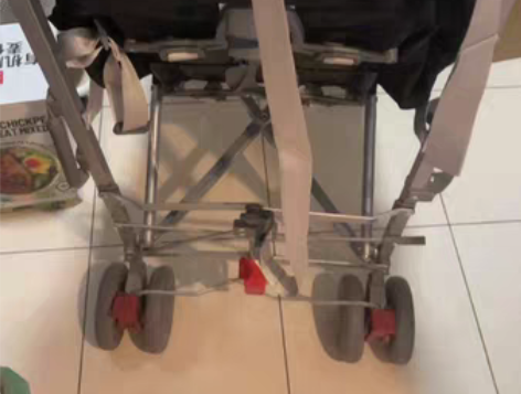 转卖外贸婴儿车大童小童伞车可躺可坐折叠减震...