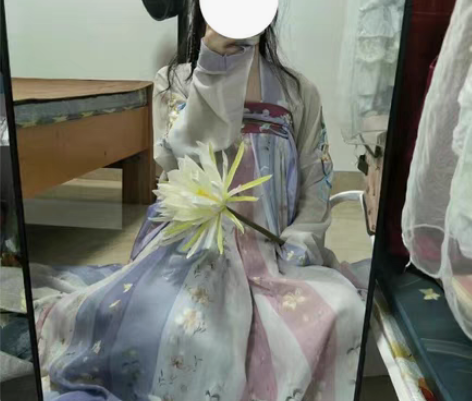 茗月萱汉服  来个姐妹收走吧 送发饰 感兴...