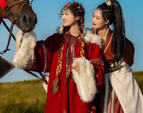 转卖花仙记原创刺绣抗风保暖日常披风斗篷冬季...