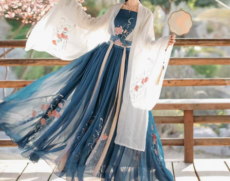 转卖【狂欢价】含娇汉服女中国风齐腰襦裙广袖...