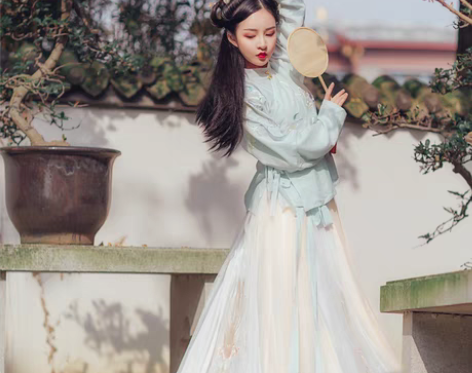 转卖都城南庄汉服 一套 不染 原创绣花春季...