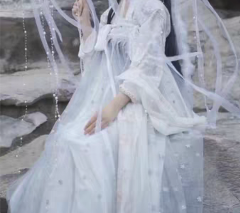 包邮急出都城南庄重工刺绣大摆汉服齐胸套装钉...