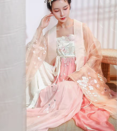 都城南庄 繁华引 汉服出租租赁 50/一天...