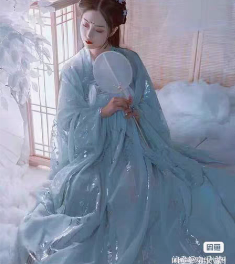 包邮艺缕蓝云鹤 s码 未穿过，只是摘了吊牌...