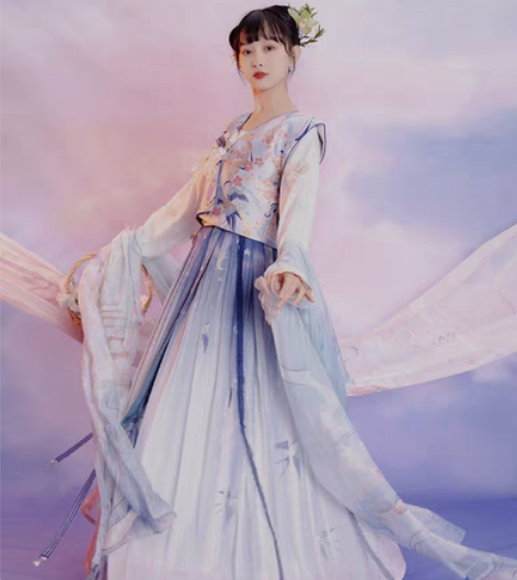 包邮七月夕汉服,西夜遗珠,S码全套带蝴蝶结...