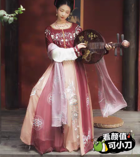 出!!!!淘宝入手耀春花瑶归原创汉服女坦领...