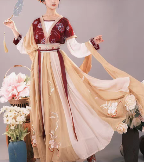 穿过一次，效果不错，只是退坑了。 S码 四...