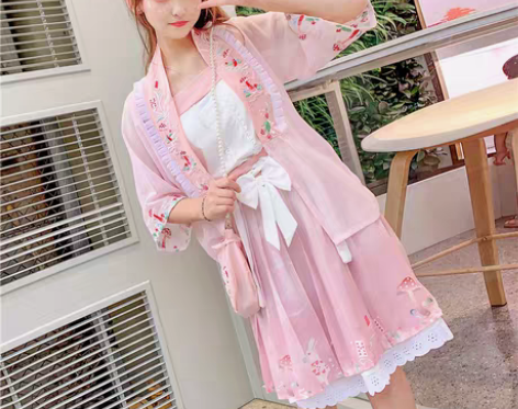 转卖汉旭梦游仙境原创汉服女中国风短裙宋制褙...