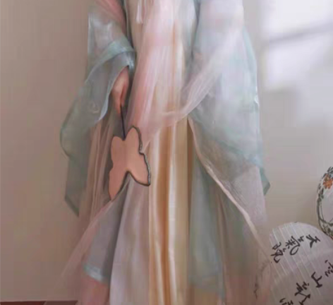 转卖仙楚姬【梦璃】诃子裙 全新仅试，小刀出...