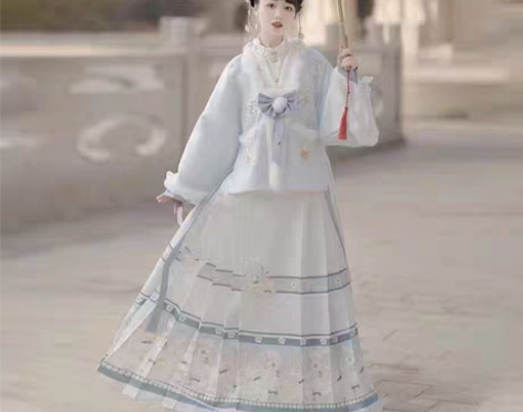 二百买的一百五出有实物图退坑了，仅试穿 感...