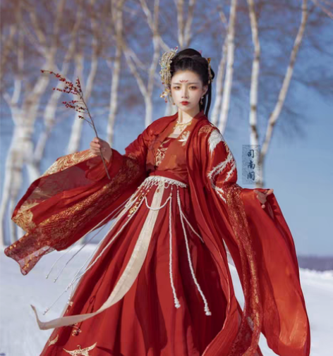 正版汉服出租、司南阁、星辰宫、红色汉服、花...