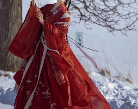 转卖司南阁原创【星辰宫】汉服女对襟衫裙抹胸...