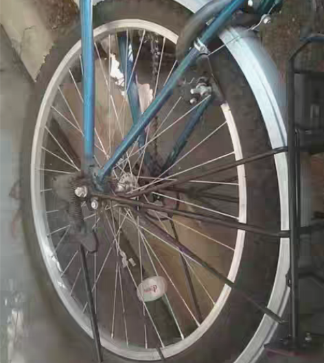 变速山地车，9新，昆明自提300元 感兴趣...