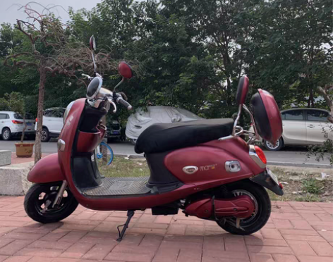 专业批发零售二手电动车，雅迪，爱玛，台铃，...
