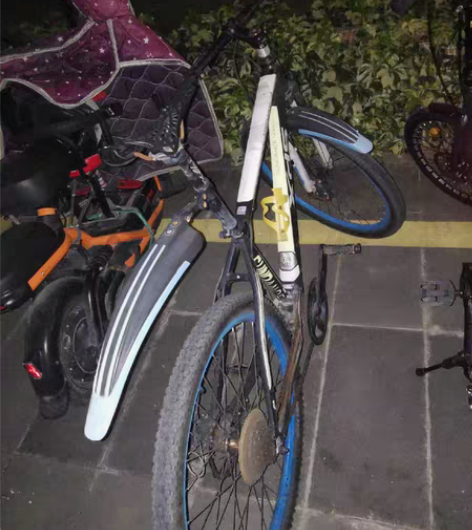 出售喜德盛山地自行车一辆，刹车良好，变速已...