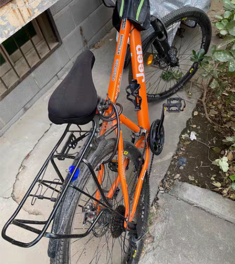Jeep一手自行车，9成新 感兴趣的话点“...