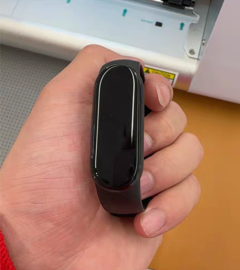 包邮小米手环6版成色超好，表面无划痕，裸机...