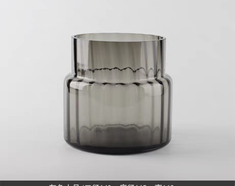 转卖拾物现代轻奢极简玻璃插花花瓶矮胖大口花...