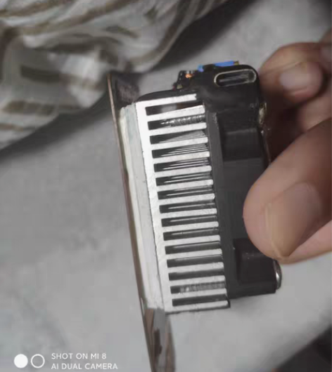 包邮出自用手机散热器，加铜板散热，玩游戏必...