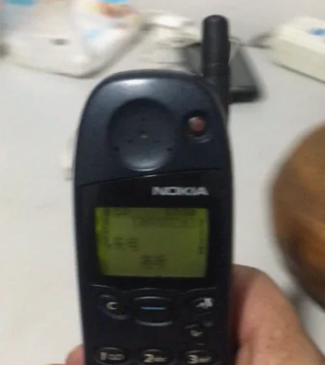 包邮　诺基亚5110手机，成色不错，具体看...