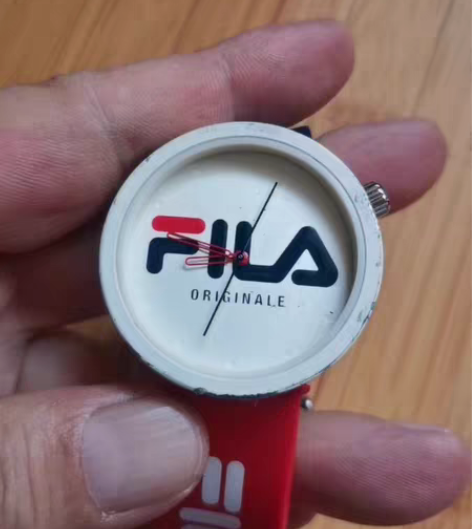 FILA斐乐电子手表 品 牌...