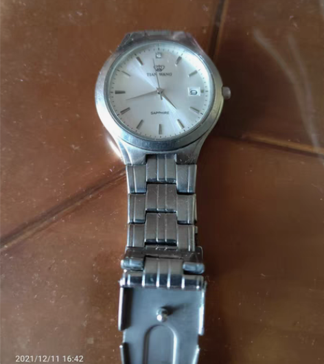 包邮天王男手表！正常使用！走时准，直径带把...